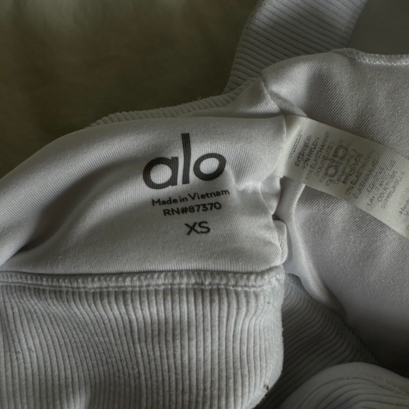 Alo Yoga Emulate Bra size XS white - Picture 4 of 5